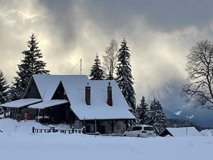 La Grande Garde Villa Les Avants Bagian luar foto